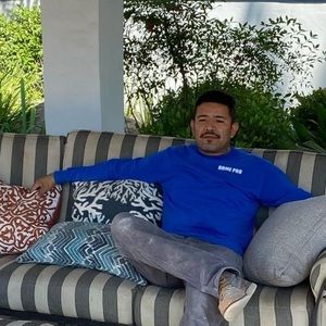 Meet your Posher, Toño